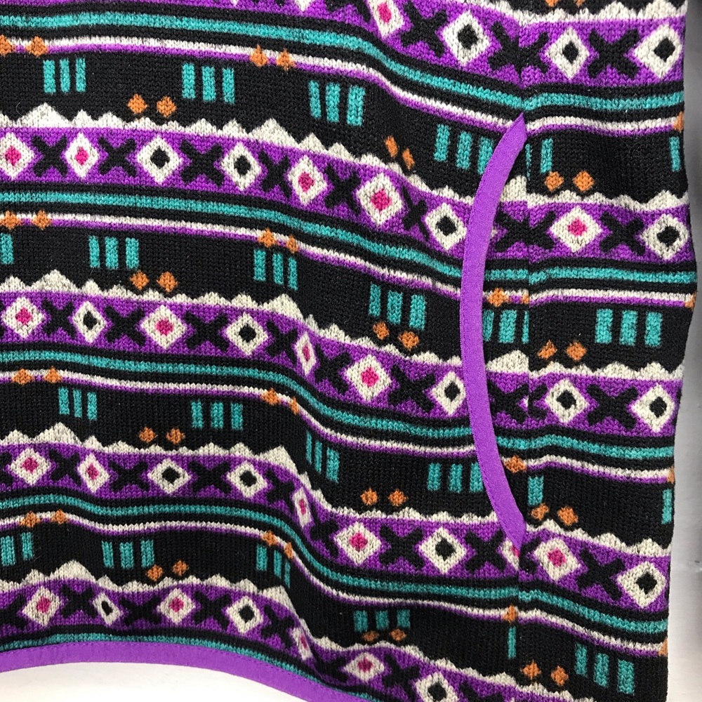 L.L.Bean Women's Medium Purple Aztec T Snap Pockets Pullover Sweater Fleece - Picture 3 of 6